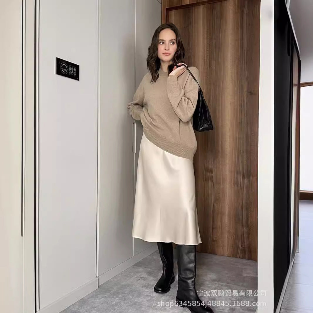 Cozy Round-Neck Loose Knit Sweater – Soft