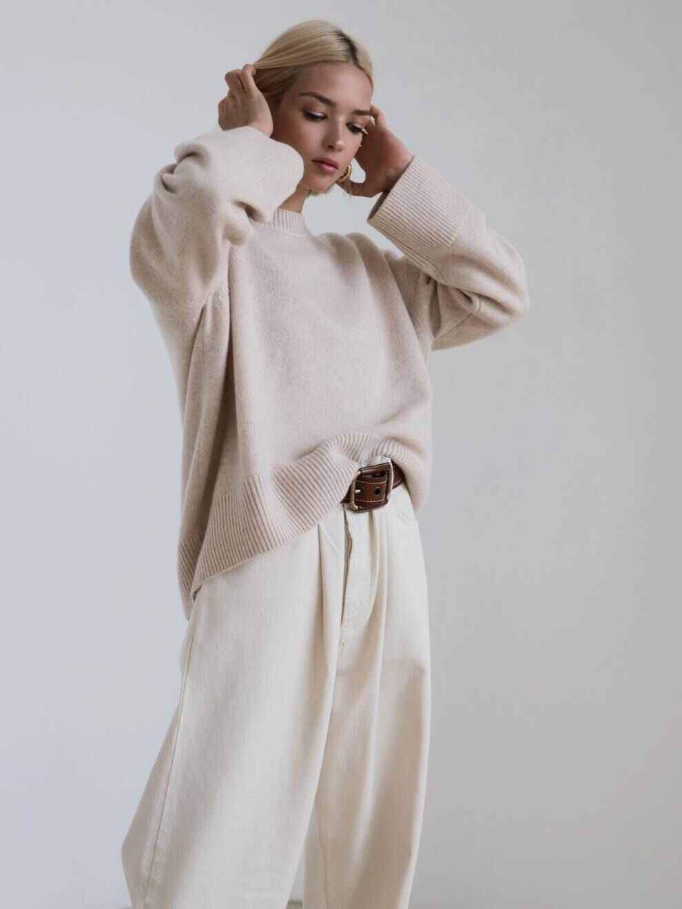 Cozy Round-Neck Loose Knit Sweater – Soft